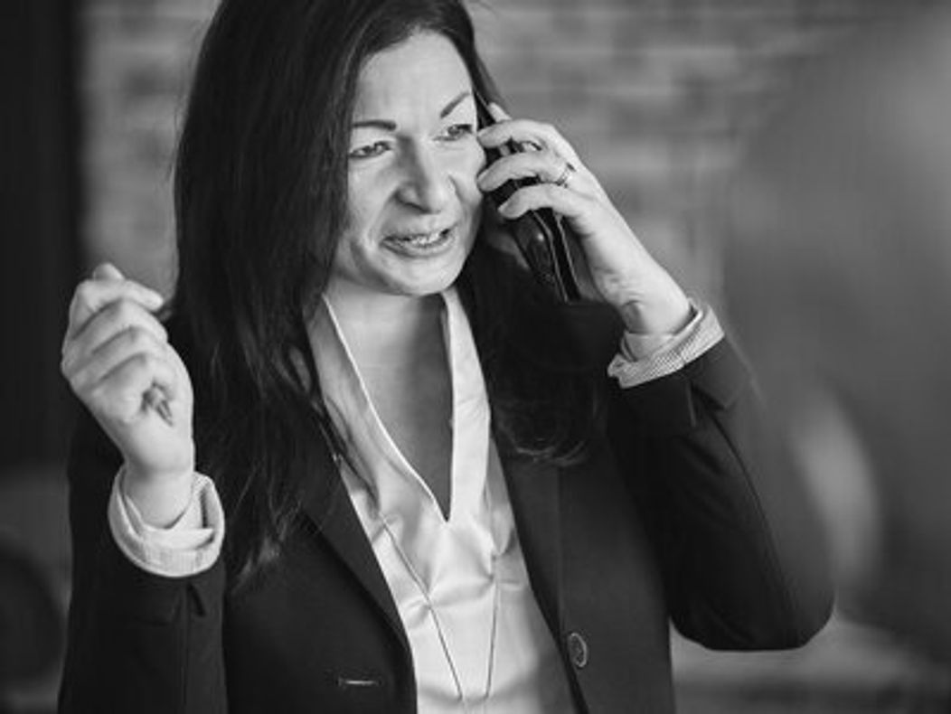 Irini Langensiepen im Beratungsgespräch